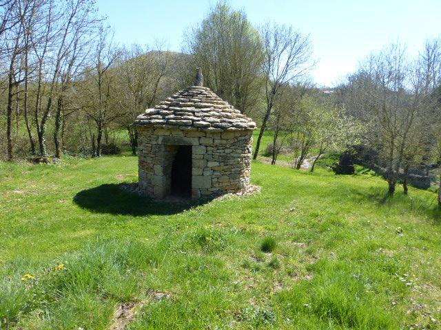 Chambre D'Hotes Le Tilleul De Canac Родез Екстер'єр фото